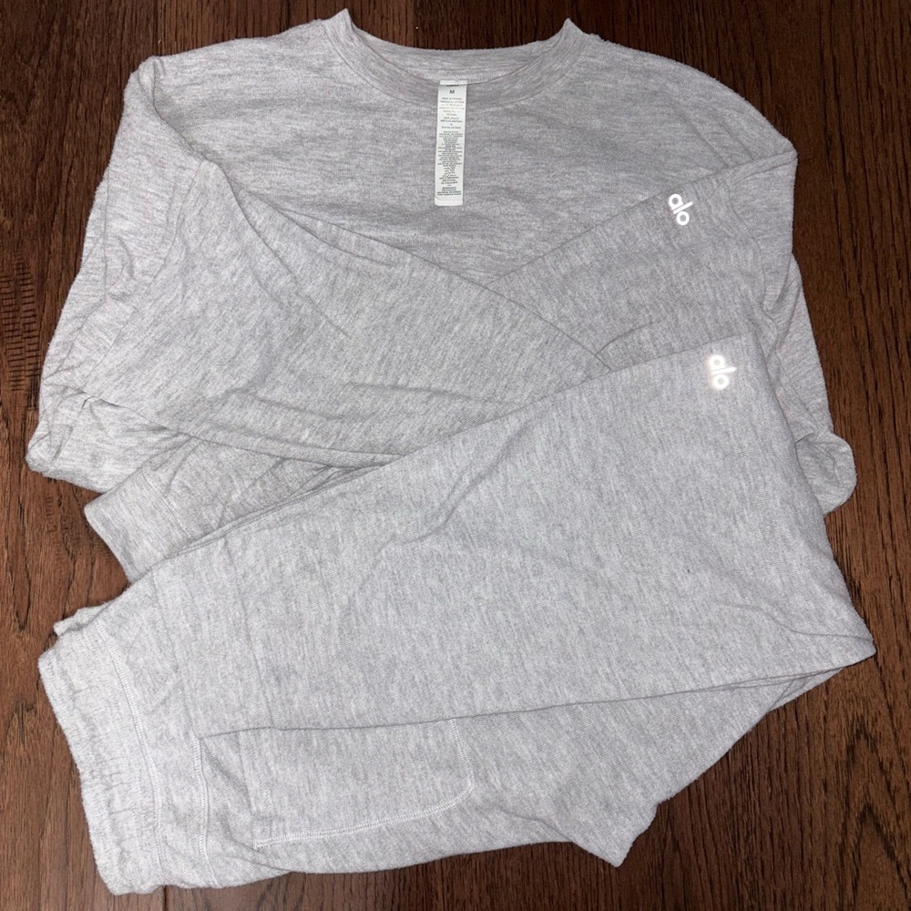 Alo Yoga Tracksuit